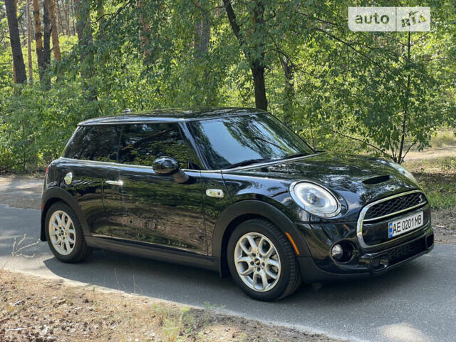 Чорний Міні Hatch, об'ємом двигуна 2 л та пробігом 170 тис. км за 13800 $, фото 1 на Automoto.ua
