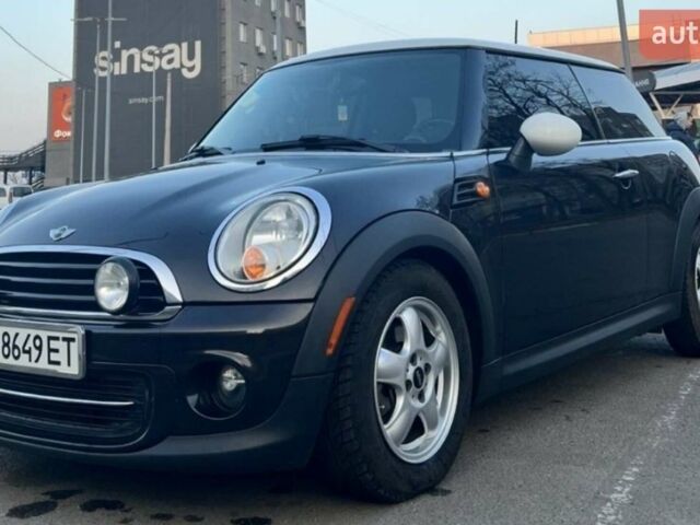Коричневий Міні Hatch, об'ємом двигуна 1.6 л та пробігом 197 тис. км за 8400 $, фото 1 на Automoto.ua