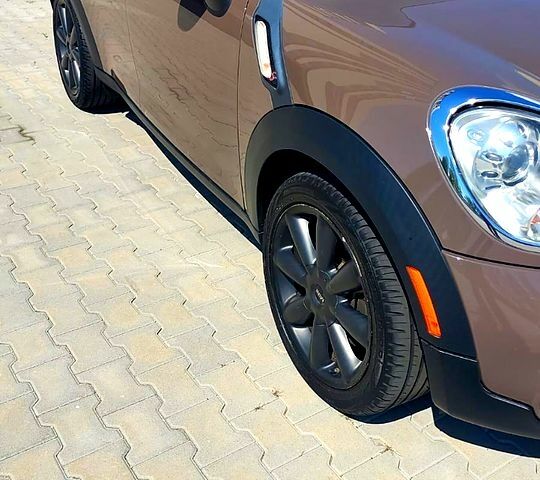 Коричневый Мини Hatch, объемом двигателя 1.6 л и пробегом 102 тыс. км за 10700 $, фото 1 на Automoto.ua