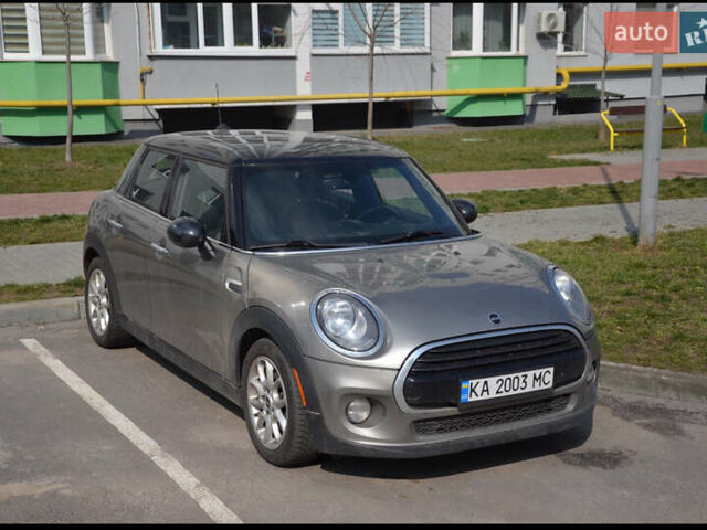 Коричневый Мини Hatch, объемом двигателя 1.5 л и пробегом 120 тыс. км за 12200 $, фото 1 на Automoto.ua