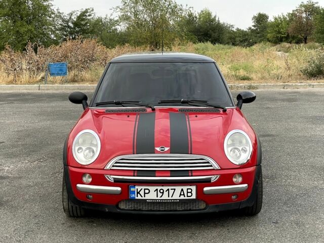Красный Мини Hatch, объемом двигателя 1.6 л и пробегом 207 тыс. км за 4400 $, фото 1 на Automoto.ua