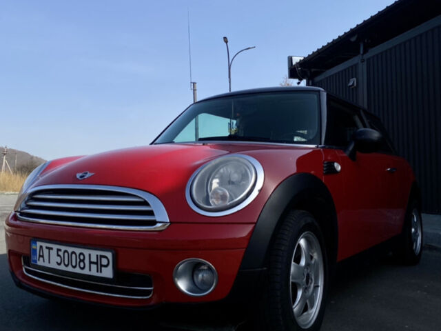 Червоний Міні Hatch, об'ємом двигуна 1.6 л та пробігом 142 тис. км за 6699 $, фото 1 на Automoto.ua