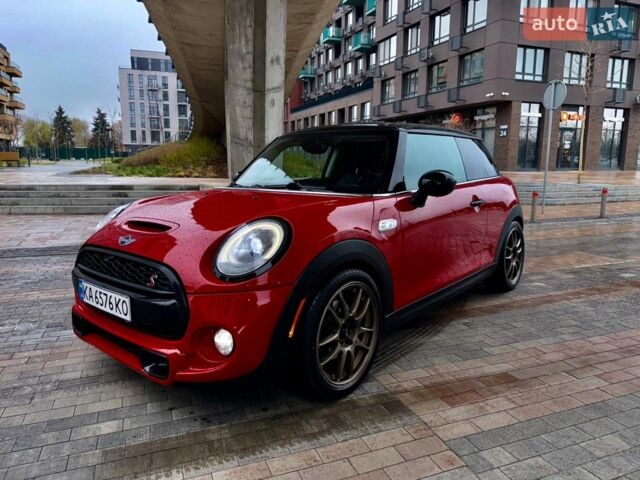 Червоний Міні Hatch, об'ємом двигуна 2 л та пробігом 112 тис. км за 13000 $, фото 1 на Automoto.ua