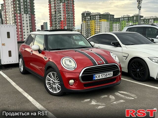 Красный Мини Hatch, объемом двигателя 1.5 л и пробегом 0 тыс. км за 15900 $, фото 1 на Automoto.ua