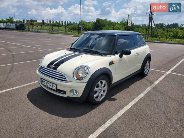 Мини Hatch, объемом двигателя 1.6 л и пробегом 225 тыс. км за 6200 $, фото 1 на Automoto.ua