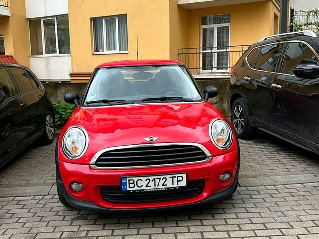 Мини Hatch, объемом двигателя 1.6 л и пробегом 317 тыс. км за 7000 $, фото 1 на Automoto.ua