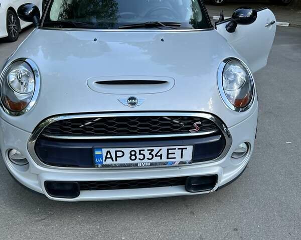 Мини Hatch, объемом двигателя 2 л и пробегом 167 тыс. км за 11000 $, фото 1 на Automoto.ua