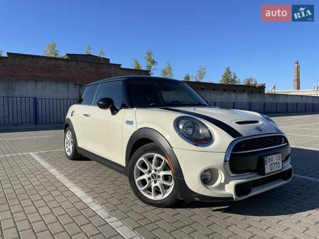Мини Hatch, объемом двигателя 2 л и пробегом 171 тыс. км за 11200 $, фото 1 на Automoto.ua