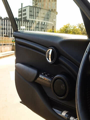 Мини Hatch, объемом двигателя 1.5 л и пробегом 150 тыс. км за 12500 $, фото 1 на Automoto.ua