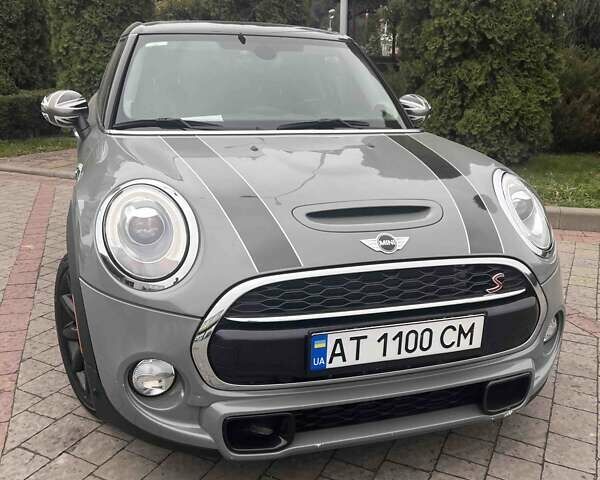 Мини Hatch, объемом двигателя 2 л и пробегом 46 тыс. км за 18500 $, фото 1 на Automoto.ua