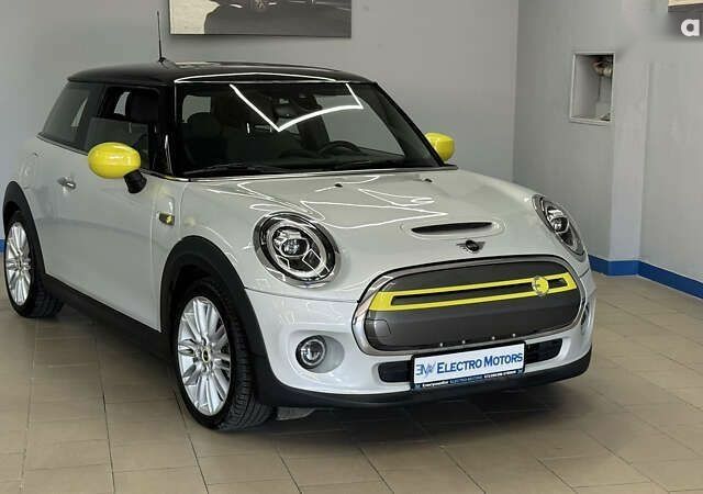 Мини Hatch, объемом двигателя 0 л и пробегом 26 тыс. км за 16999 $, фото 1 на Automoto.ua