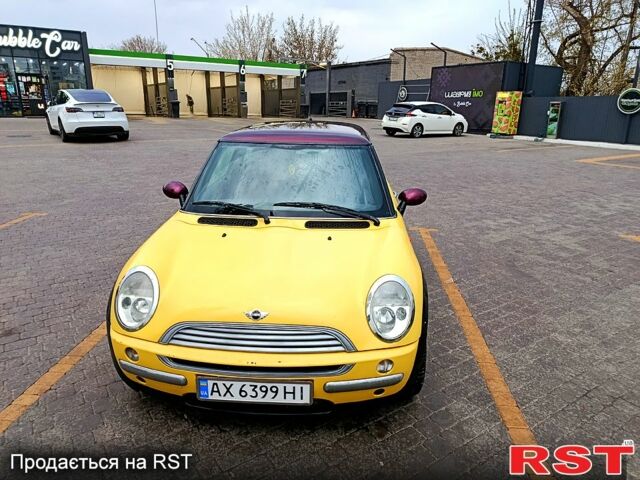 Жовтий Міні Hatch, об'ємом двигуна 1.6 л та пробігом 234 тис. км за 3900 $, фото 1 на Automoto.ua