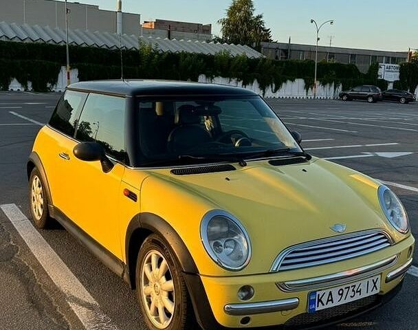Жовтий Міні Hatch, об'ємом двигуна 1.36 л та пробігом 228 тис. км за 4300 $, фото 1 на Automoto.ua