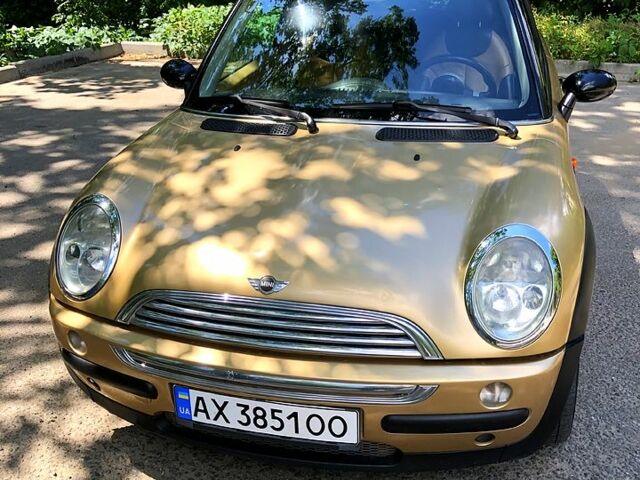 Жовтий Міні Hatch, об'ємом двигуна 1.6 л та пробігом 212 тис. км за 5000 $, фото 1 на Automoto.ua