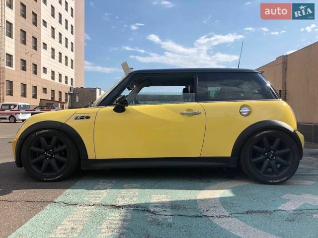 Жовтий Міні Hatch, об'ємом двигуна 1.6 л та пробігом 145 тис. км за 8500 $, фото 1 на Automoto.ua