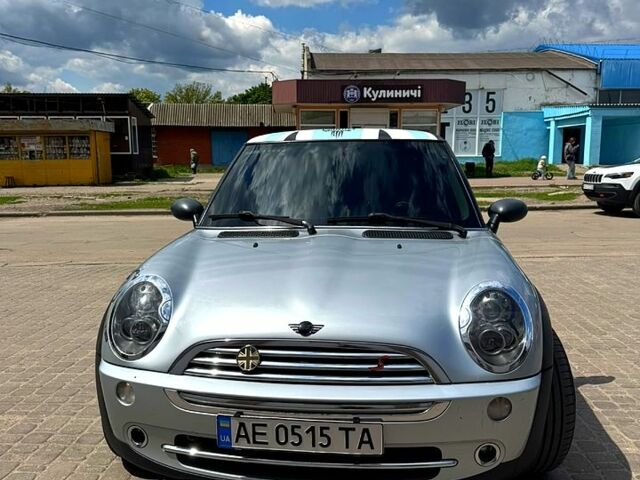 Серый Мини Hatch, объемом двигателя 1.6 л и пробегом 230 тыс. км за 4250 $, фото 1 на Automoto.ua