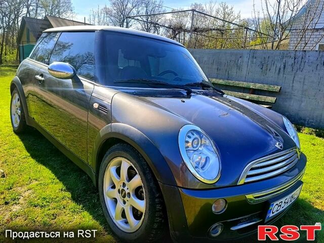 Серый Мини Hatch, объемом двигателя 1.6 л и пробегом 209 тыс. км за 4900 $, фото 1 на Automoto.ua