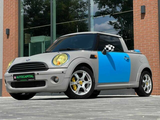 Сірий Міні Hatch, об'ємом двигуна 1.4 л та пробігом 110 тис. км за 6490 $, фото 1 на Automoto.ua