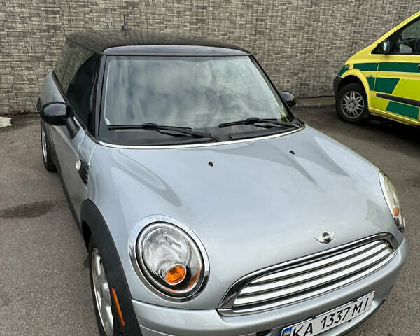 Серый Мини Hatch, объемом двигателя 1.6 л и пробегом 173 тыс. км за 6399 $, фото 1 на Automoto.ua