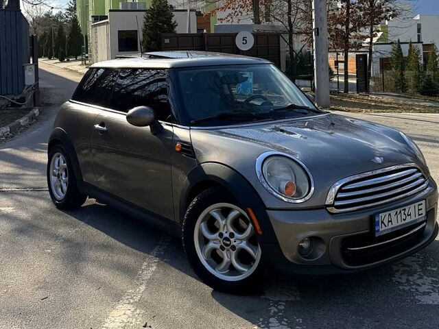 Сірий Міні Hatch, об'ємом двигуна 1.6 л та пробігом 179 тис. км за 6800 $, фото 1 на Automoto.ua
