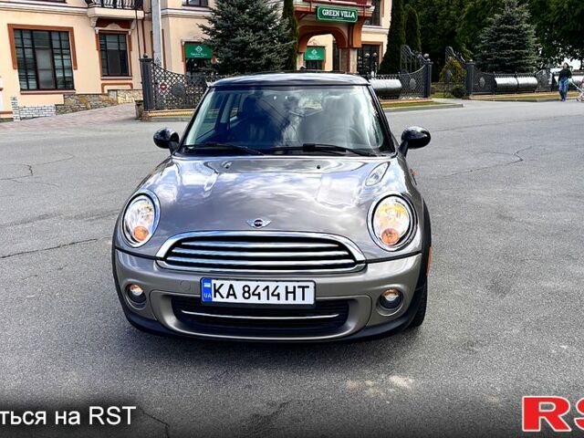 Серый Мини Hatch, объемом двигателя 1.6 л и пробегом 143 тыс. км за 9850 $, фото 1 на Automoto.ua