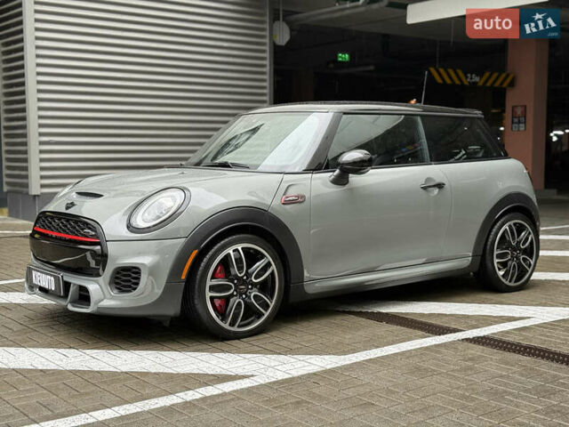 Серый Мини Hatch, объемом двигателя 2 л и пробегом 84 тыс. км за 21000 $, фото 1 на Automoto.ua