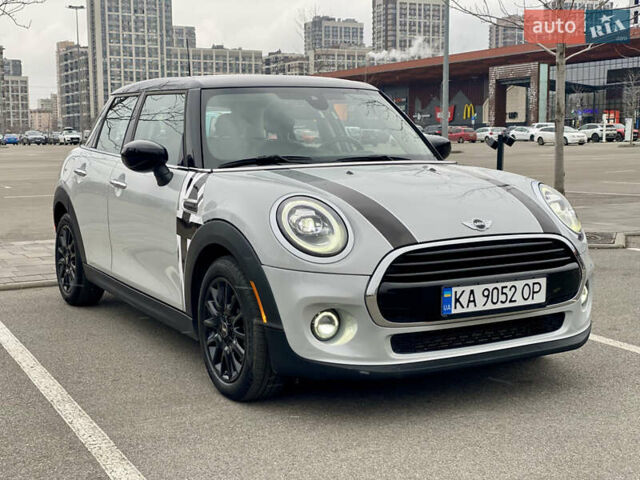 Серый Мини Hatch, объемом двигателя 1.5 л и пробегом 58 тыс. км за 16999 $, фото 1 на Automoto.ua
