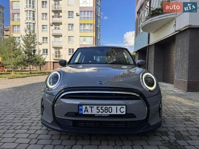 Серый Мини Hatch, объемом двигателя 1.5 л и пробегом 33 тыс. км за 21500 $, фото 1 на Automoto.ua