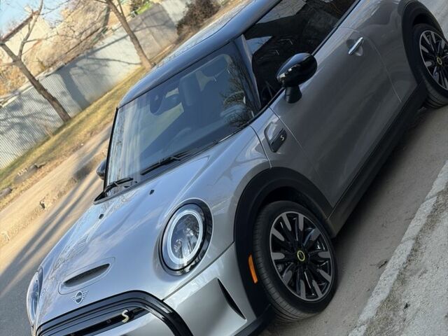 Сірий Міні Hatch, об'ємом двигуна 0 л та пробігом 6 тис. км за 23000 $, фото 1 на Automoto.ua