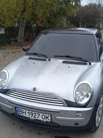 Сірий Міні Hatch, об'ємом двигуна 1.6 л та пробігом 253 тис. км за 6000 $, фото 1 на Automoto.ua