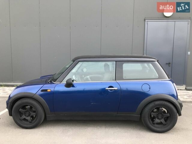 Синий Мини Hatch, объемом двигателя 1.6 л и пробегом 120 тыс. км за 3500 $, фото 1 на Automoto.ua
