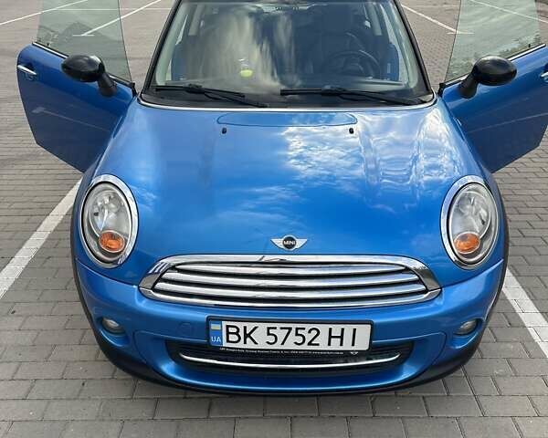 Синий Мини Hatch, объемом двигателя 0 л и пробегом 185 тыс. км за 8700 $, фото 1 на Automoto.ua