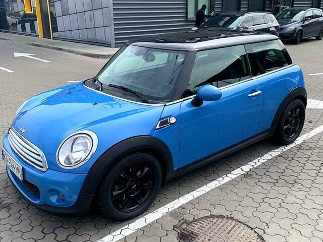 Синий Мини Hatch, объемом двигателя 1.6 л и пробегом 172 тыс. км за 9000 $, фото 1 на Automoto.ua