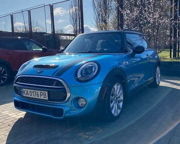 Синий Мини Hatch, объемом двигателя 2 л и пробегом 110 тыс. км за 16100 $, фото 1 на Automoto.ua