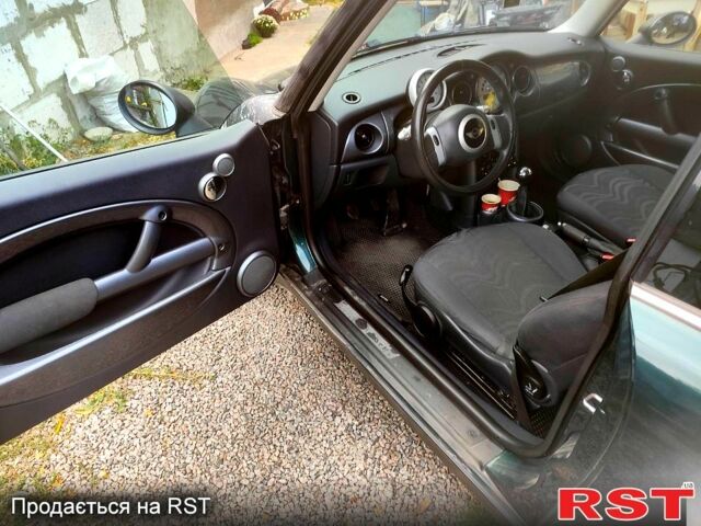 Зелений Міні Hatch, об'ємом двигуна 1.6 л та пробігом 243 тис. км за 5200 $, фото 1 на Automoto.ua