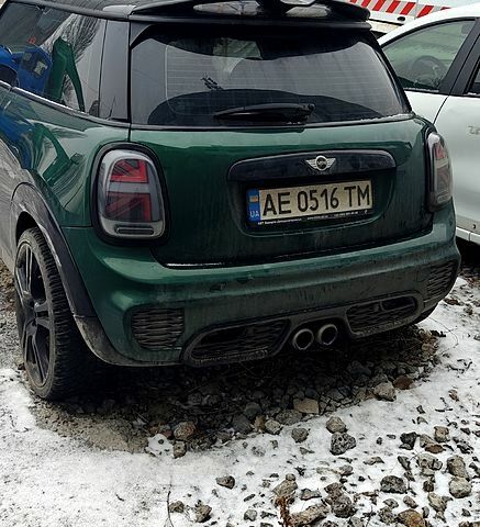 Зеленый Мини Hatch, объемом двигателя 1.5 л и пробегом 22000 тыс. км за 4000 $, фото 1 на Automoto.ua