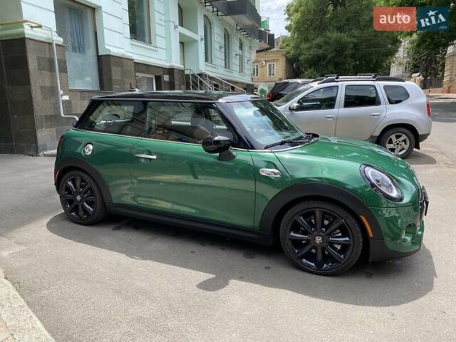 Зеленый Мини Hatch, объемом двигателя 2 л и пробегом 38 тыс. км за 16000 $, фото 1 на Automoto.ua