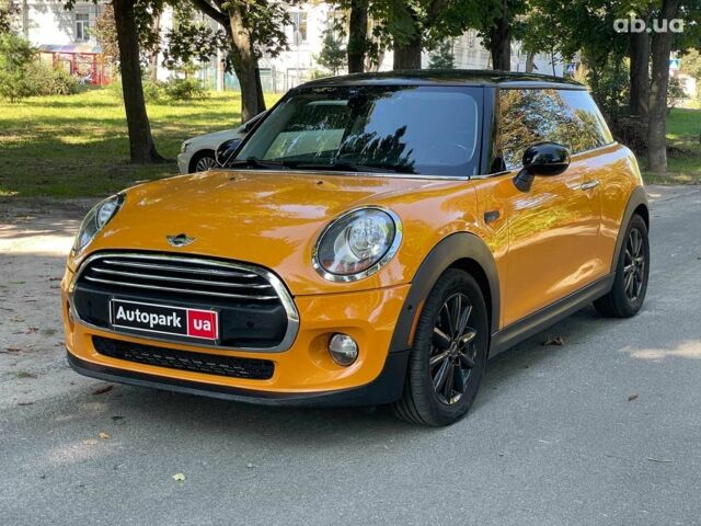 Оранжевый Мини Hatch, объемом двигателя 1.5 л и пробегом 122 тыс. км за 12490 $, фото 1 на Automoto.ua