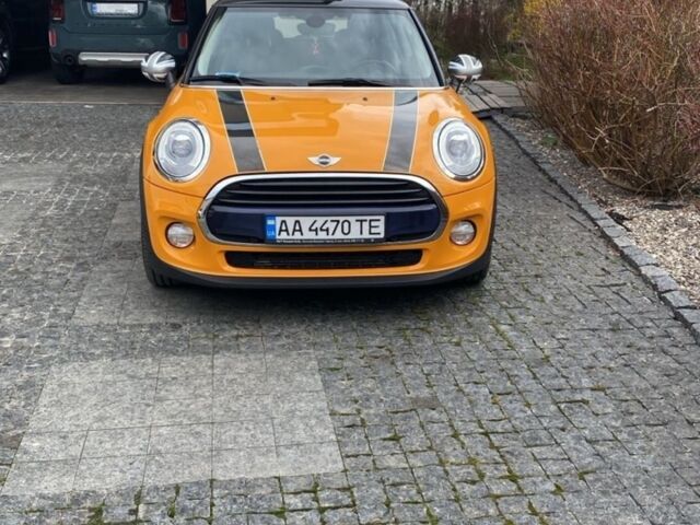 Помаранчевий Міні Hatch, об'ємом двигуна 1.5 л та пробігом 104 тис. км за 15900 $, фото 1 на Automoto.ua