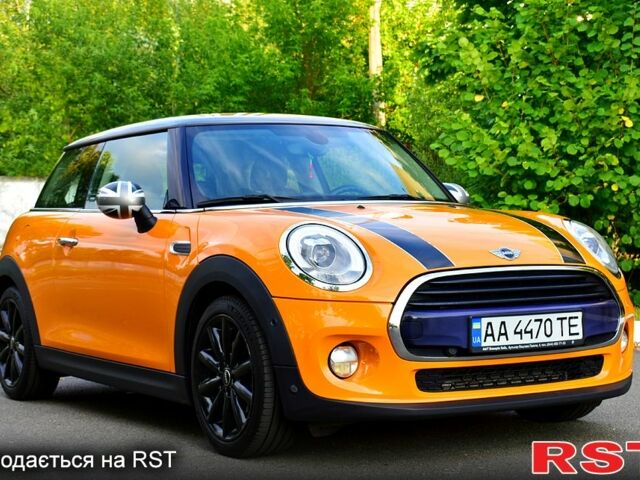 Помаранчевий Міні Hatch, об'ємом двигуна 1.5 л та пробігом 109 тис. км за 12300 $, фото 1 на Automoto.ua