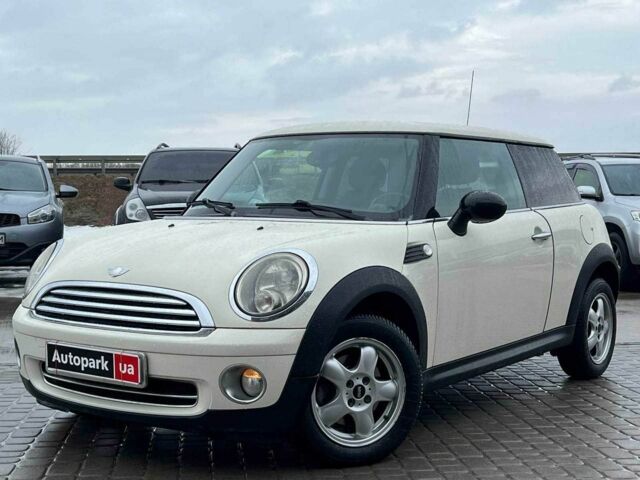 Білий Міні One, об'ємом двигуна 1.4 л та пробігом 139 тис. км за 5990 $, фото 1 на Automoto.ua