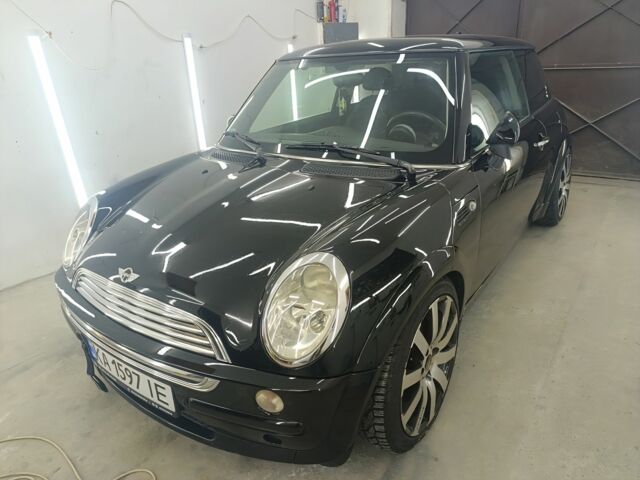 Чорний Міні One, об'ємом двигуна 1.6 л та пробігом 200 тис. км за 4200 $, фото 1 на Automoto.ua
