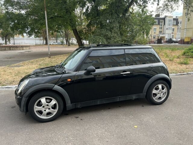 Чорний Міні One, об'ємом двигуна 1.6 л та пробігом 128 тис. км за 4500 $, фото 1 на Automoto.ua