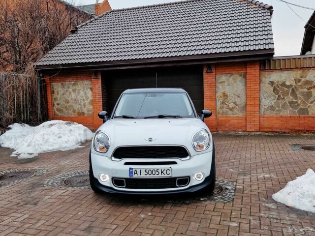 Белый Мини Пейсмен, объемом двигателя 2 л и пробегом 136 тыс. км за 14300 $, фото 1 на Automoto.ua