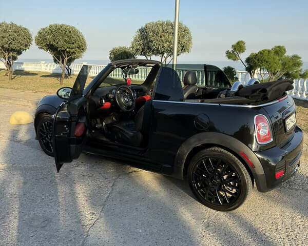 Черный Мини Convertible, объемом двигателя 1.6 л и пробегом 89 тыс. км за 10000 $, фото 1 на Automoto.ua