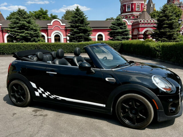 Черный Мини Convertible, объемом двигателя 1.5 л и пробегом 140 тыс. км за 14200 $, фото 1 на Automoto.ua