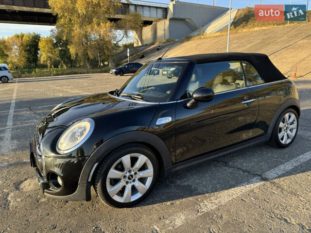 Черный Мини Convertible, объемом двигателя 2 л и пробегом 71 тыс. км за 16000 $, фото 1 на Automoto.ua