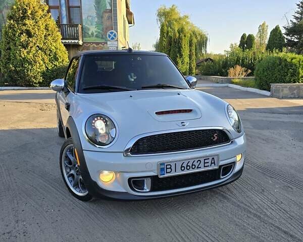 Серый Мини Convertible, объемом двигателя 1.6 л и пробегом 213 тыс. км за 9999 $, фото 1 на Automoto.ua