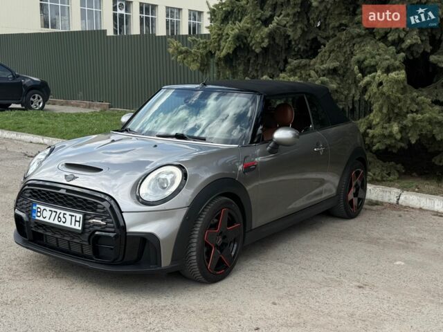 Сірий Міні Convertible, об'ємом двигуна 2 л та пробігом 84 тис. км за 18500 $, фото 1 на Automoto.ua