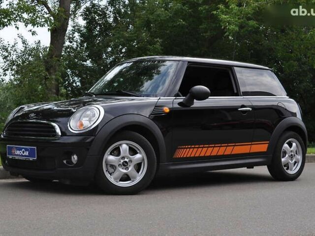 Мини John Cooper Works, объемом двигателя 1.6 л и пробегом 170 тыс. км за 7900 $, фото 1 на Automoto.ua